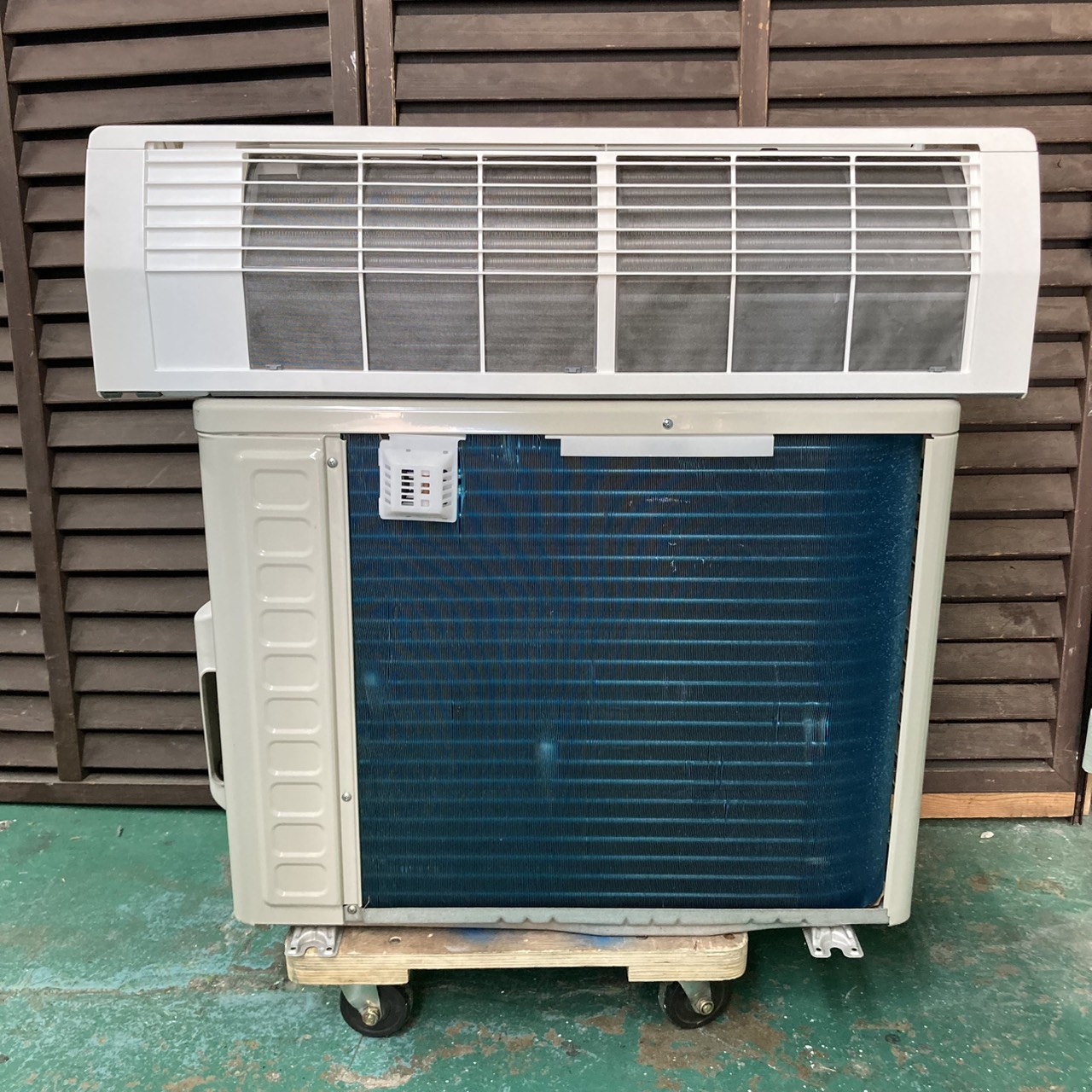 日立 エアコン 6畳用 RAS-DM22ME1 2022年製 2022年製 日立6畳用エアコン（RAS-DM22ME1）